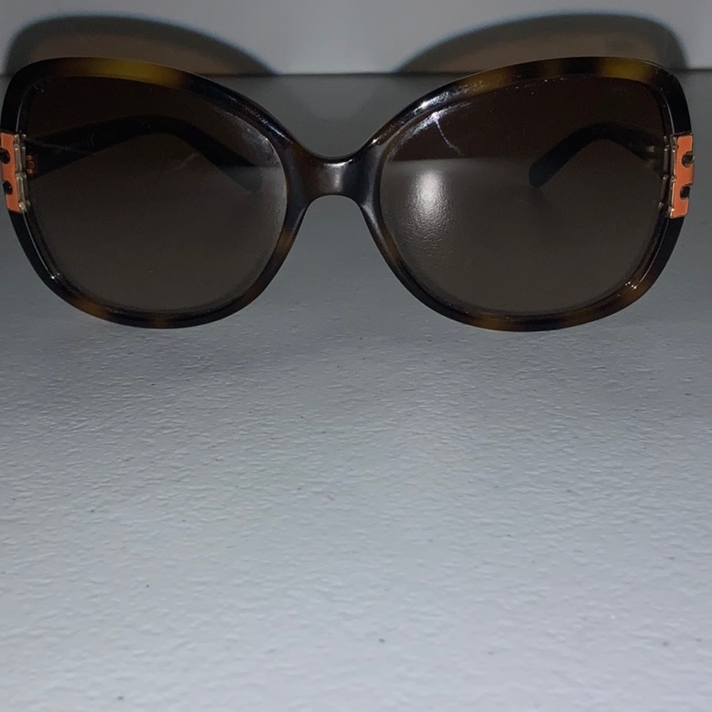 Tory Burch Tortoise Round Frame Sunglasses